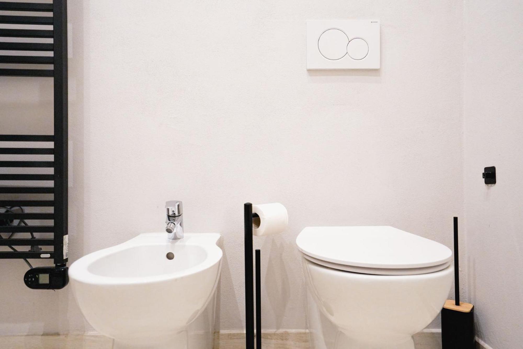 Bava Apartment Turin Bagian luar foto