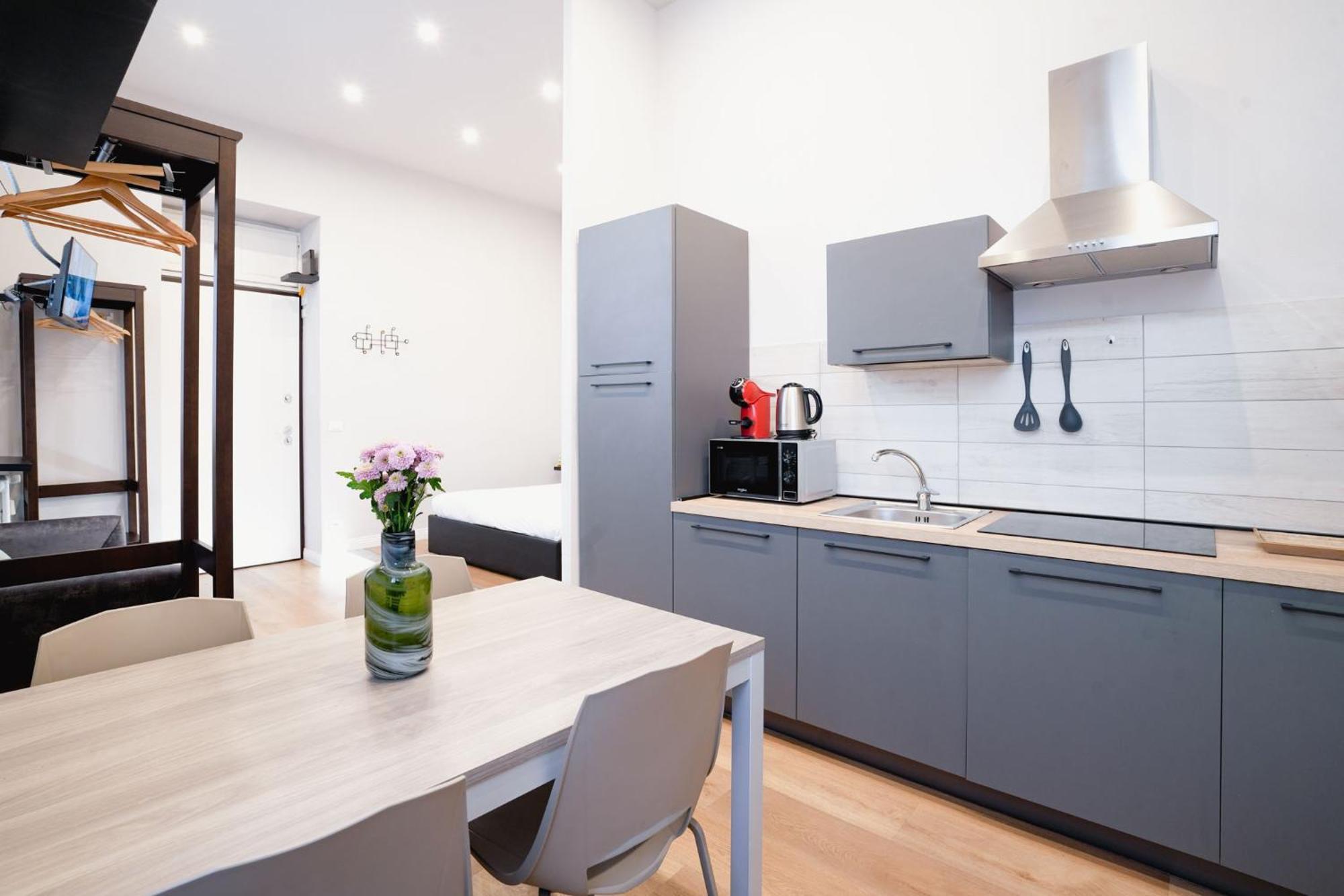 Bava Apartment Turin Bagian luar foto